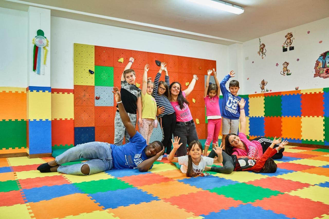 Family Hotel Andes - Only For Family Vigo di Fassa Buitenkant foto