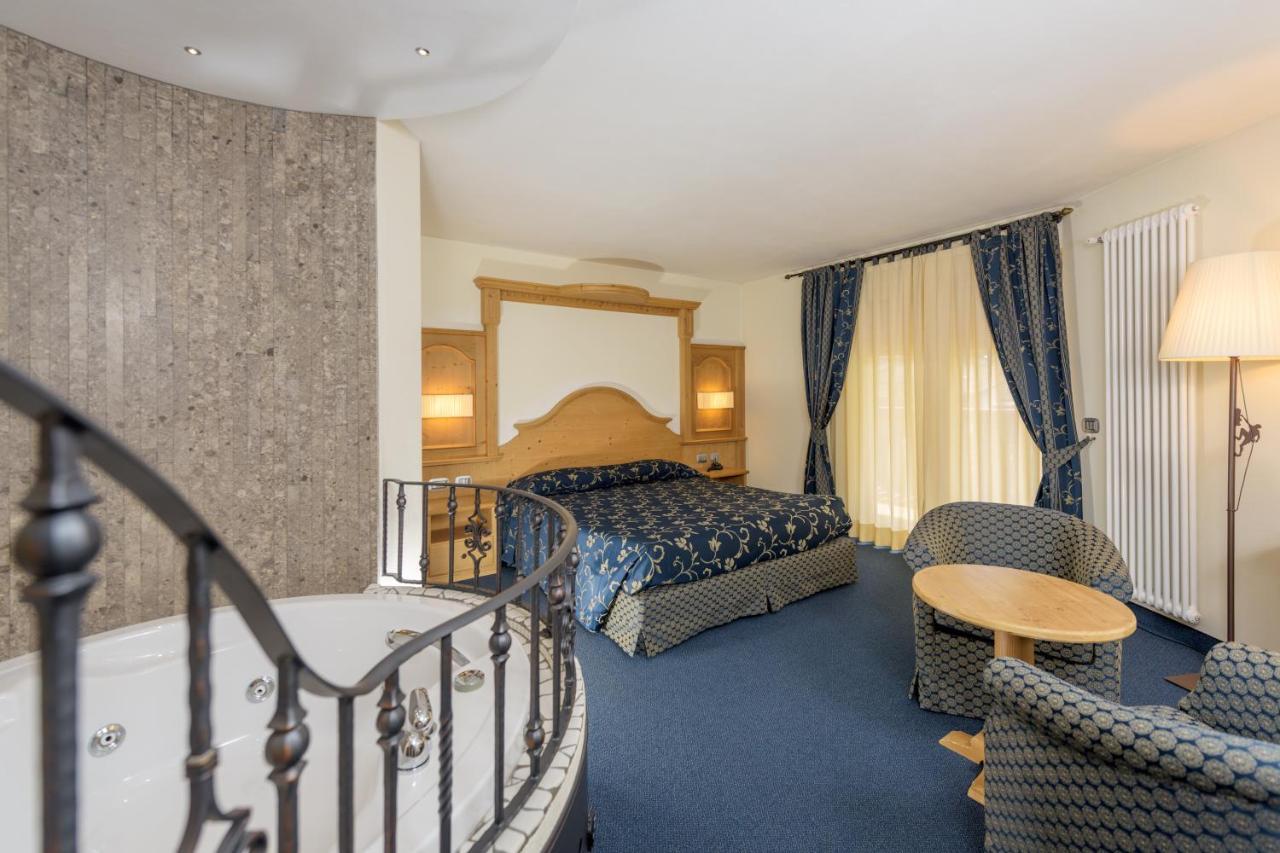 Family Hotel Andes - Only For Family Vigo di Fassa Buitenkant foto