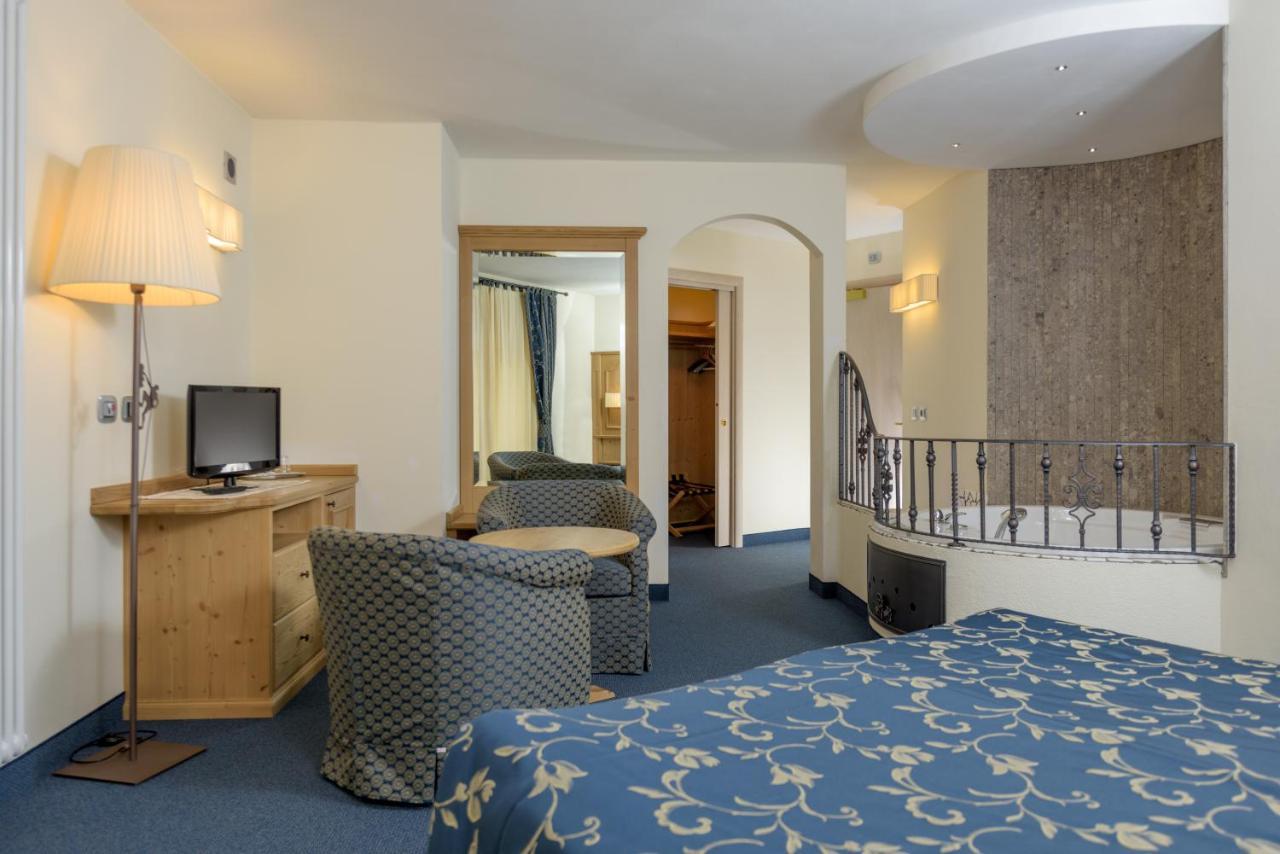 Family Hotel Andes - Only For Family Vigo di Fassa Buitenkant foto