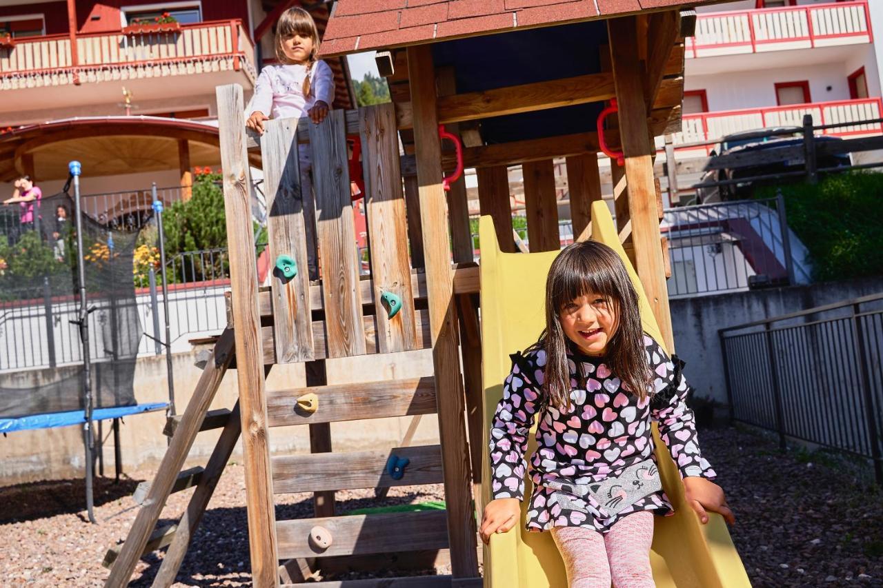Family Hotel Andes - Only For Family Vigo di Fassa Buitenkant foto
