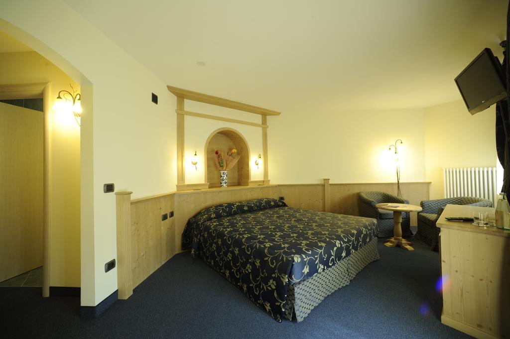 Family Hotel Andes - Only For Family Vigo di Fassa Kamer foto