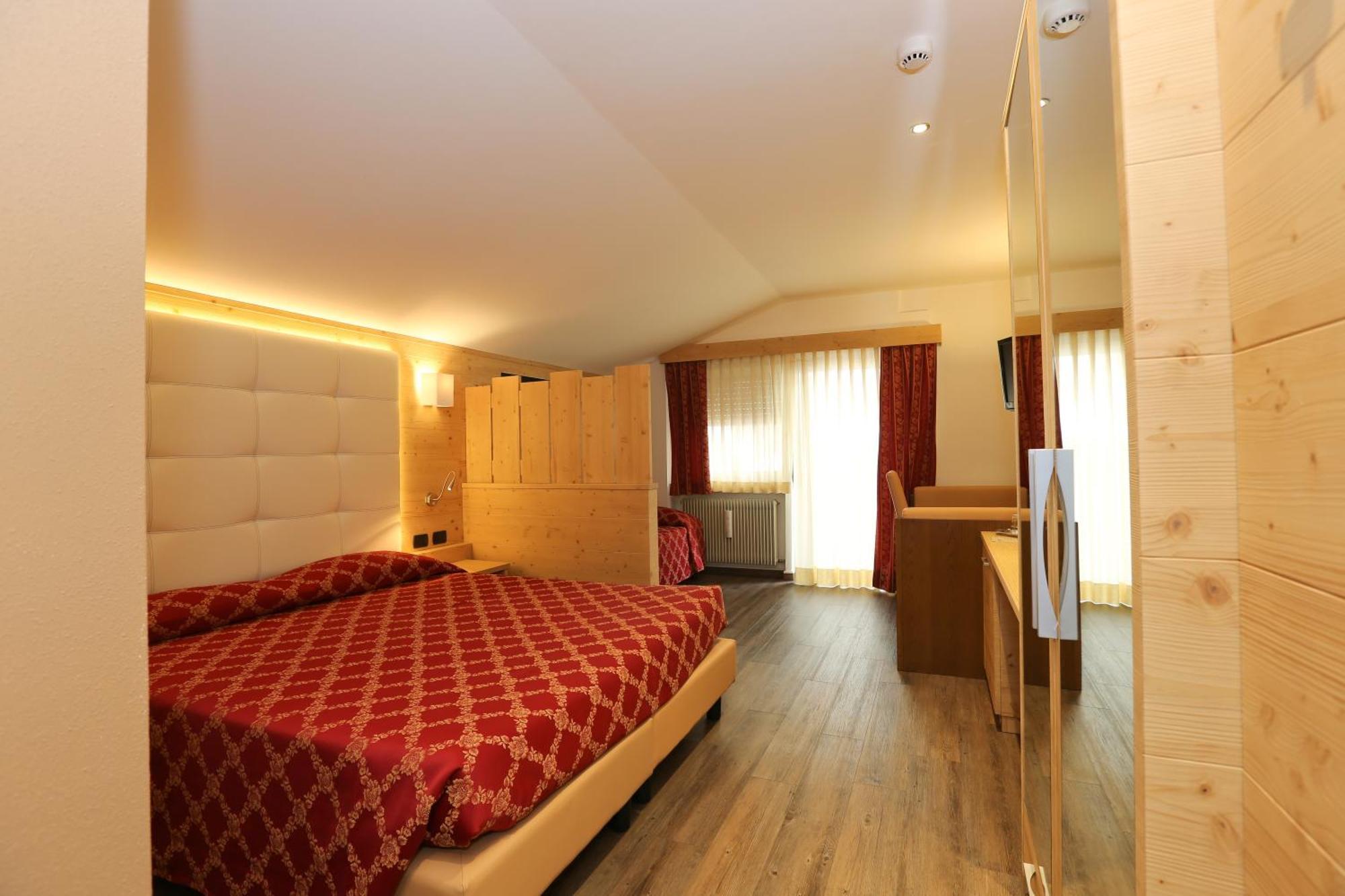 Family Hotel Andes - Only For Family Vigo di Fassa Buitenkant foto